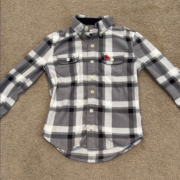 Abercrombie Kids Gray and Black Button Down Shirt - Picture 1 of 6